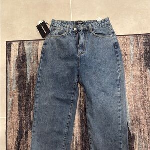 PrettyLittleThing Blue Straight Leg Jeans